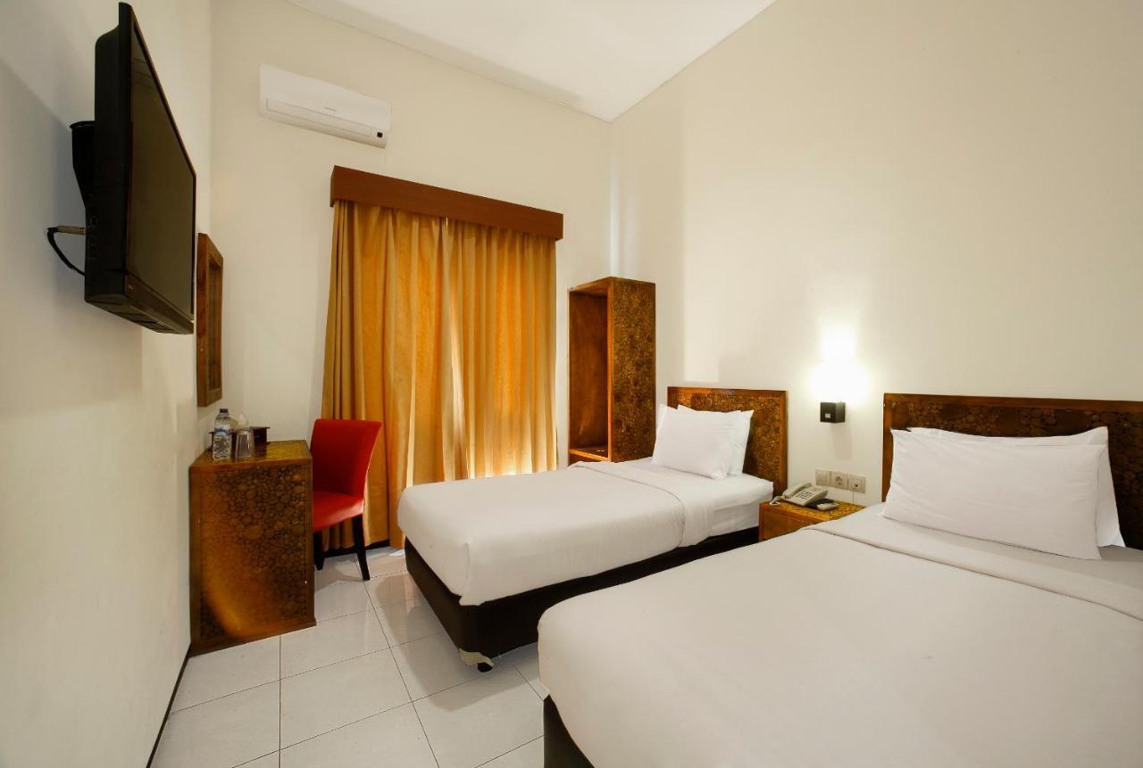 Ciptaningati Hotel Batu  Eksteriør bilde