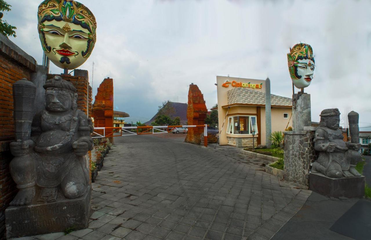 Ciptaningati Hotel Batu  Eksteriør bilde